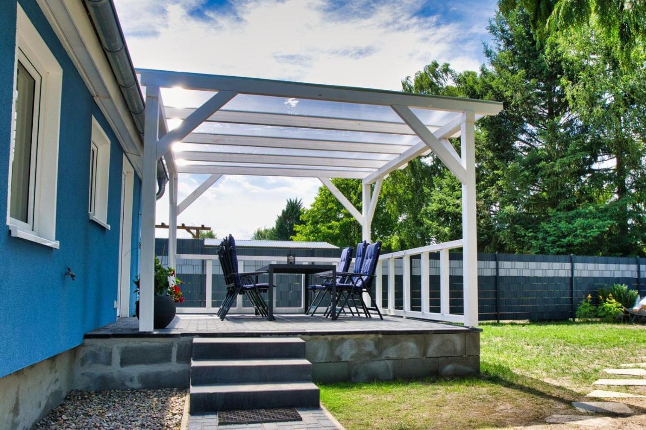 Ferienhaus Waldgefluester 70 Qm I Ueberdachte Terrasse I 2 Schlafzimmer I Strandnah Joachimsthal Ngoại thất bức ảnh
